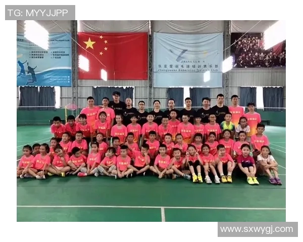 重庆羽毛球队在世界杯中的精彩配合表现分析与点评